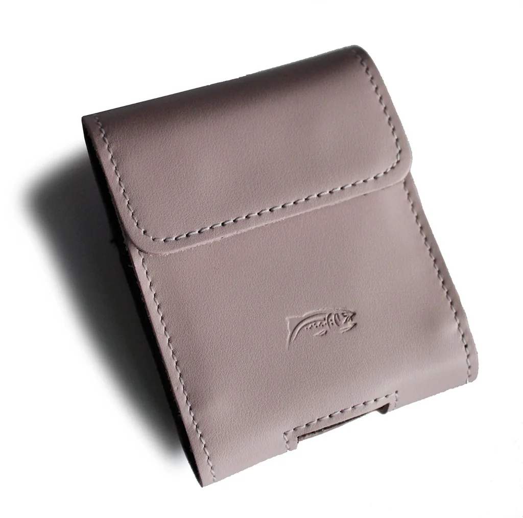 Kryt LURESKO HECTOR FLIP M leather neck/belt/belt loop case for Flip models (smooth pink with white thread)