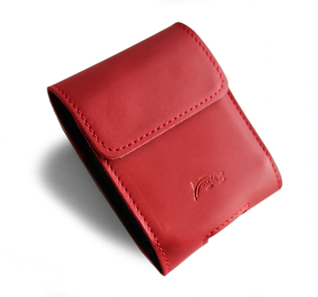 Kryt LURESKO HECTOR FLIP M leather neck/pouch/belt loop case for Flip models (red smooth with red thread)